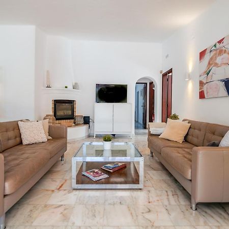 Traditional 3 Bedroom Villa With Great Pool In The Heart Of Vale Do Lobo Extérieur photo