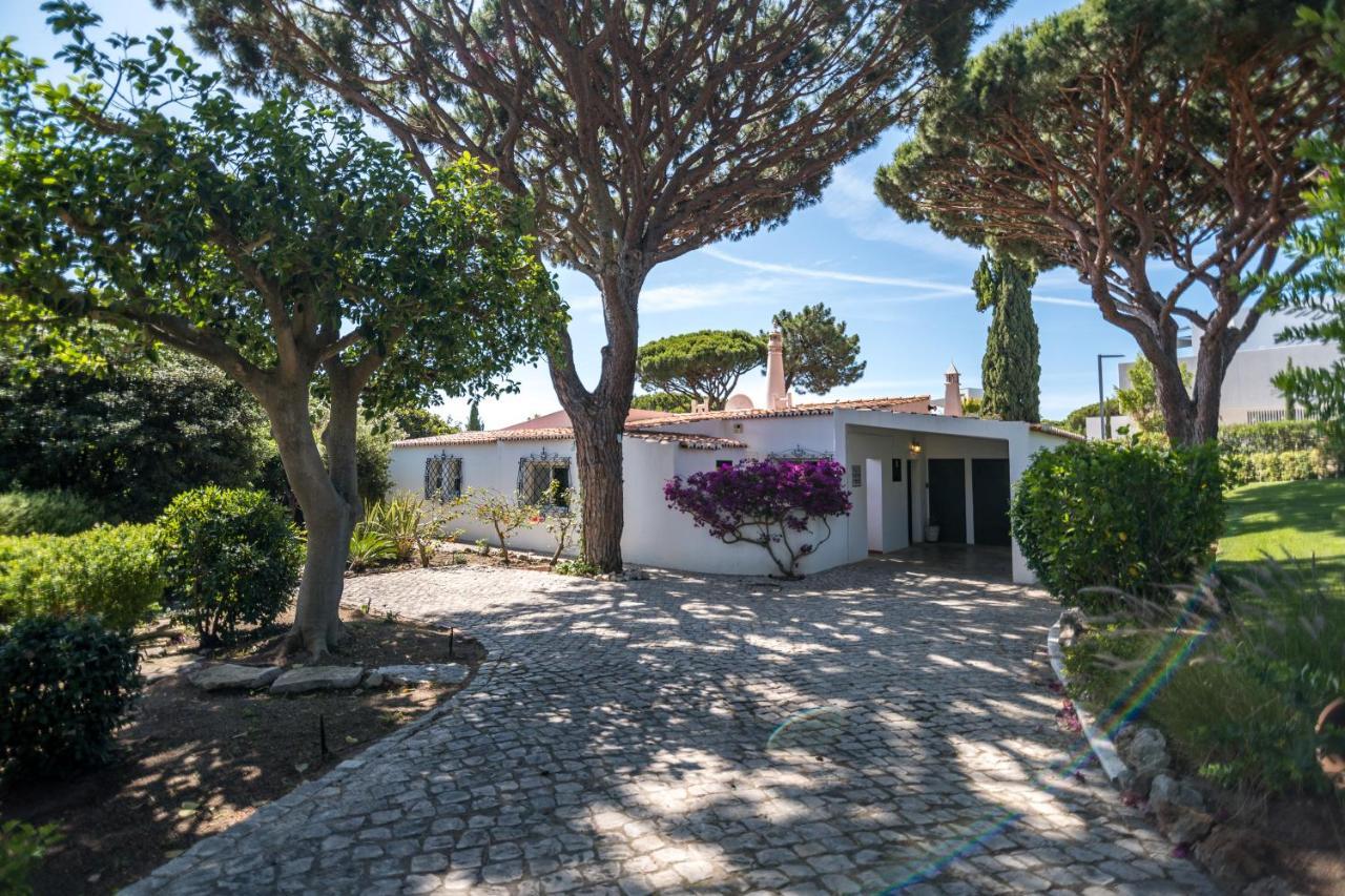 Traditional 3 Bedroom Villa With Great Pool In The Heart Of Vale Do Lobo Extérieur photo