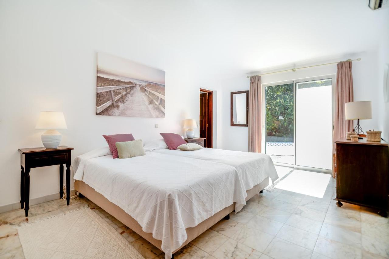 Traditional 3 Bedroom Villa With Great Pool In The Heart Of Vale Do Lobo Extérieur photo
