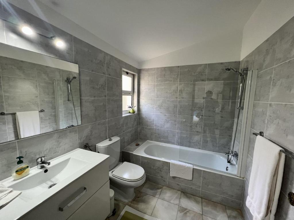 Traditional 3 Bedroom Villa With Great Pool In The Heart Of Vale Do Lobo Extérieur photo