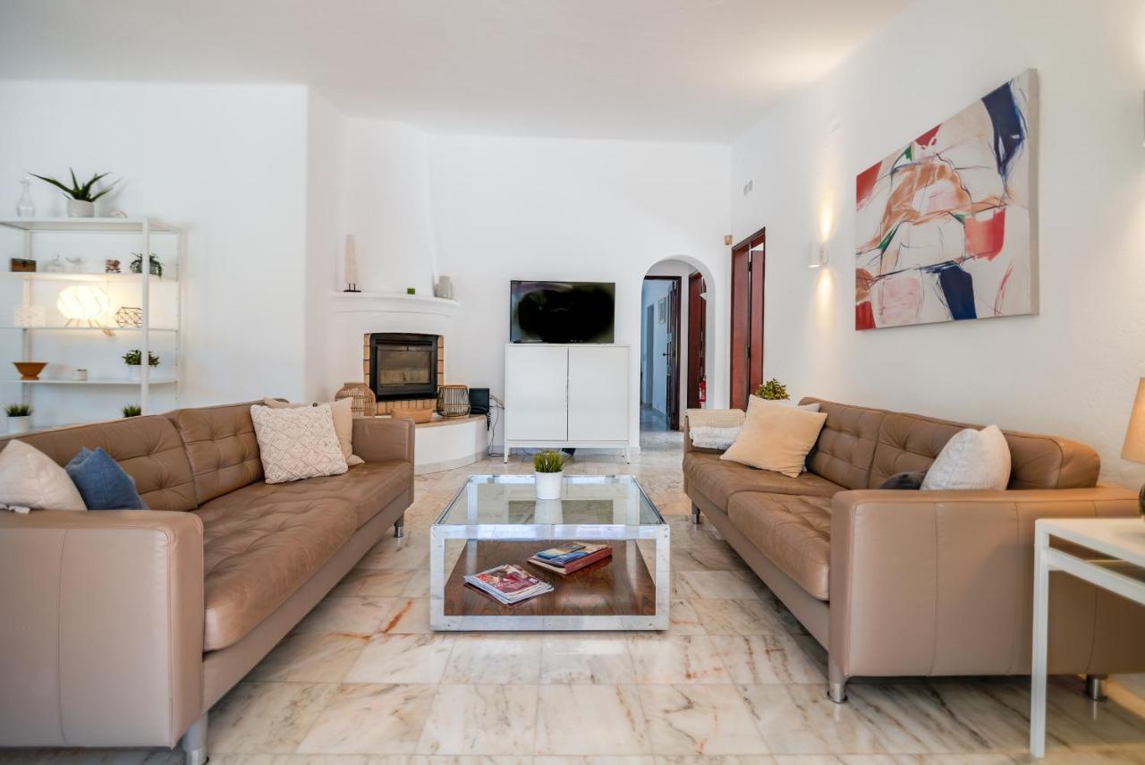 Traditional 3 Bedroom Villa With Great Pool In The Heart Of Vale Do Lobo Extérieur photo