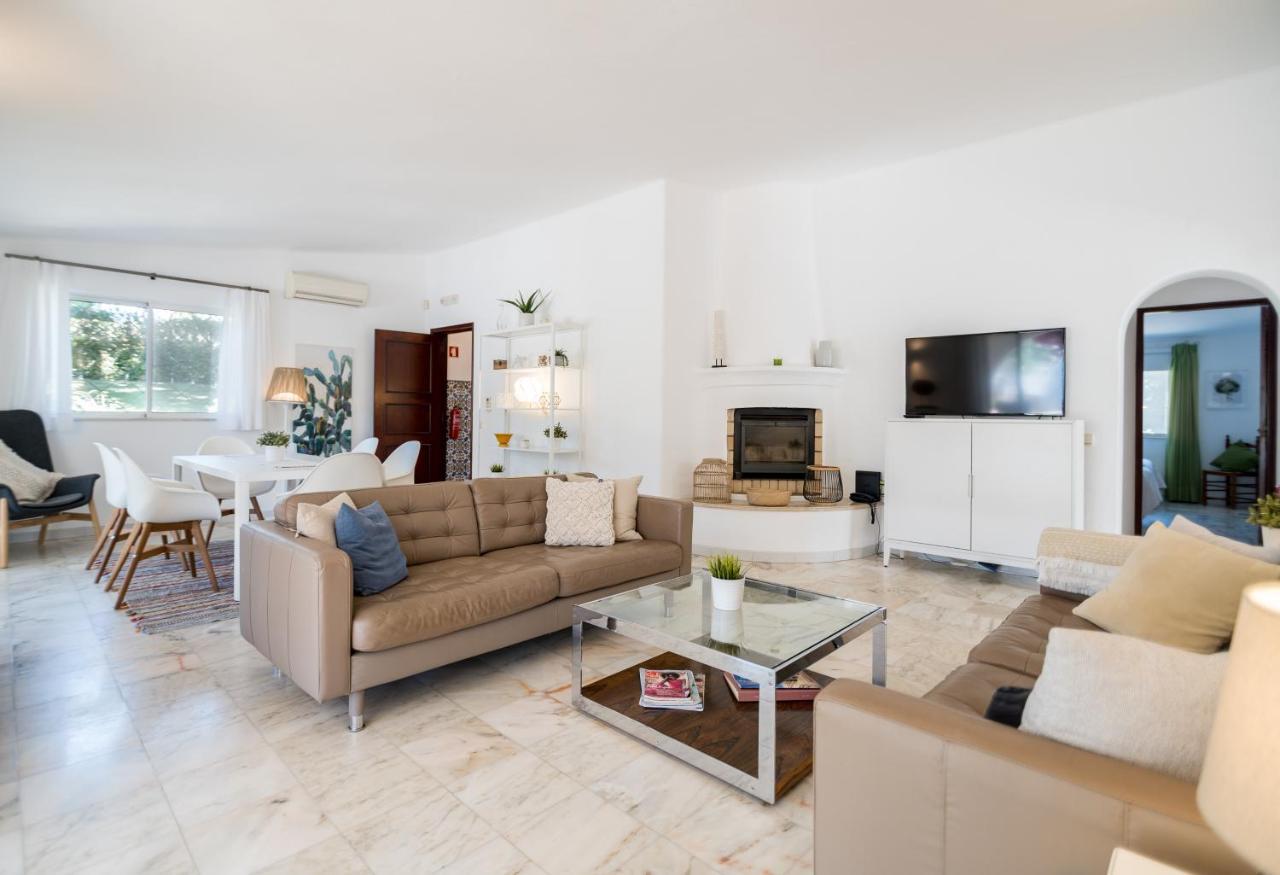 Traditional 3 Bedroom Villa With Great Pool In The Heart Of Vale Do Lobo Extérieur photo